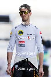 Romain Grosjean (FRA) Lotus F1 Team. 01.11.2013. Formula 1 World Championship, Rd 17, Abu Dhabi Grand Prix, Yas Marina Circuit, Abu Dhabi, Practice Day.