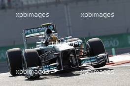 Lewis Hamilton (GBR) Mercedes AMG F1 W04. 01.11.2013. Formula 1 World Championship, Rd 17, Abu Dhabi Grand Prix, Yas Marina Circuit, Abu Dhabi, Practice Day.