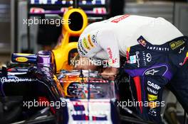 Sebastian Vettel (GER) Red Bull Racing RB9. 01.11.2013. Formula 1 World Championship, Rd 17, Abu Dhabi Grand Prix, Yas Marina Circuit, Abu Dhabi, Practice Day.