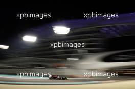 Jean-Eric Vergne (FRA) Scuderia Toro Rosso STR8. 01.11.2013. Formula 1 World Championship, Rd 17, Abu Dhabi Grand Prix, Yas Marina Circuit, Abu Dhabi, Practice Day.