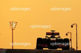 Jenson Button (GBR), McLaren Mercedes  01.11.2013. Formula 1 World Championship, Rd 17, Abu Dhabi Grand Prix, Yas Marina Circuit, Abu Dhabi, Practice Day.