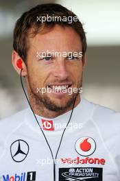 Jenson Button (GBR) McLaren. 01.11.2013. Formula 1 World Championship, Rd 17, Abu Dhabi Grand Prix, Yas Marina Circuit, Abu Dhabi, Practice Day.