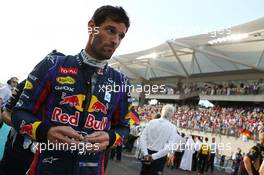 Mark Webber (AUS) Red Bull Racing on the grid. 03.11.2013. Formula 1 World Championship, Rd 17, Abu Dhabi Grand Prix, Yas Marina Circuit, Abu Dhabi, Race Day.