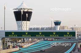 Nico Rosberg (GER) Mercedes AMG F1 W04. 03.11.2013. Formula 1 World Championship, Rd 17, Abu Dhabi Grand Prix, Yas Marina Circuit, Abu Dhabi, Race Day.