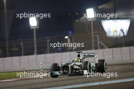 Nico Rosberg (GER) Mercedes AMG F1 W04. 03.11.2013. Formula 1 World Championship, Rd 17, Abu Dhabi Grand Prix, Yas Marina Circuit, Abu Dhabi, Race Day.