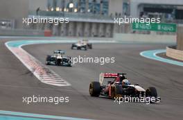 Jean-Eric Vergne (FRA), Scuderia Toro Rosso   03.11.2013. Formula 1 World Championship, Rd 17, Abu Dhabi Grand Prix, Yas Marina Circuit, Abu Dhabi, Race Day.