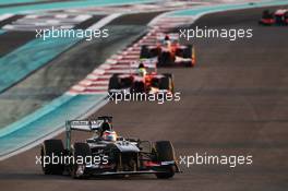 Nico Hulkenberg (GER) Sauber C32. 03.11.2013. Formula 1 World Championship, Rd 17, Abu Dhabi Grand Prix, Yas Marina Circuit, Abu Dhabi, Race Day.