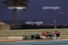 Romain Grosjean (FRA) Lotus F1 E21. 03.11.2013. Formula 1 World Championship, Rd 17, Abu Dhabi Grand Prix, Yas Marina Circuit, Abu Dhabi, Race Day.