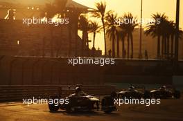 Esteban Gutierrez (MEX) Sauber C32. 02.11.2013. Formula 1 World Championship, Rd 17, Abu Dhabi Grand Prix, Yas Marina Circuit, Abu Dhabi, Qualifying Day.