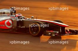 Jenson Button (GBR), McLaren Mercedes  02.11.2013. Formula 1 World Championship, Rd 17, Abu Dhabi Grand Prix, Yas Marina Circuit, Abu Dhabi, Qualifying Day.