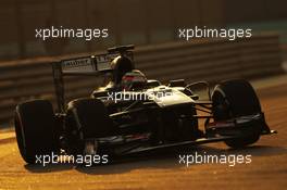 Nico Hulkenberg (GER) Sauber C32. 02.11.2013. Formula 1 World Championship, Rd 17, Abu Dhabi Grand Prix, Yas Marina Circuit, Abu Dhabi, Qualifying Day.