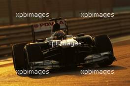 Pastor Maldonado (VEN) Williams FW35. 02.11.2013. Formula 1 World Championship, Rd 17, Abu Dhabi Grand Prix, Yas Marina Circuit, Abu Dhabi, Qualifying Day.