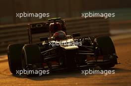Romain Grosjean (FRA) Lotus F1 E21. 02.11.2013. Formula 1 World Championship, Rd 17, Abu Dhabi Grand Prix, Yas Marina Circuit, Abu Dhabi, Qualifying Day.