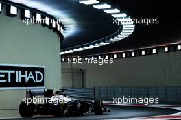 Pastor Maldonado (VEN) Williams FW35. 02.11.2013. Formula 1 World Championship, Rd 17, Abu Dhabi Grand Prix, Yas Marina Circuit, Abu Dhabi, Qualifying Day.