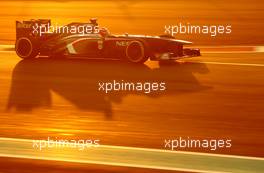 Nico Hulkenberg (GER), Sauber F1 Team Formula One team  02.11.2013. Formula 1 World Championship, Rd 17, Abu Dhabi Grand Prix, Yas Marina Circuit, Abu Dhabi, Qualifying Day.