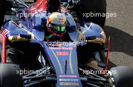 Jean-Eric Vergne (FRA), Scuderia Toro Rosso   02.11.2013. Formula 1 World Championship, Rd 17, Abu Dhabi Grand Prix, Yas Marina Circuit, Abu Dhabi, Qualifying Day.