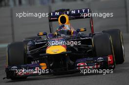 Sebastian Vettel (GER) Red Bull Racing RB9. 02.11.2013. Formula 1 World Championship, Rd 17, Abu Dhabi Grand Prix, Yas Marina Circuit, Abu Dhabi, Qualifying Day.