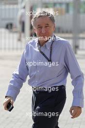 Jean Todt (FRA) FIA President. 03.11.2013. Formula 1 World Championship, Rd 17, Abu Dhabi Grand Prix, Yas Marina Circuit, Abu Dhabi, Race Day.