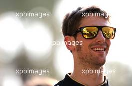 Romain Grosjean (FRA), Lotus F1 Team  31.10.2013. Formula 1 World Championship, Rd 17, Abu Dhabi Grand Prix, Yas Marina Circuit, Abu Dhabi, Preparation Day.
