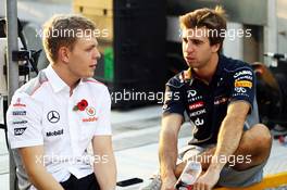 (L to R): Kevin Magnussen (DEN) McLaren Test Driver with Antonio Felix da Costa (POR) Red Bull Racing Test Driver. 31.10.2013. Formula 1 World Championship, Rd 17, Abu Dhabi Grand Prix, Yas Marina Circuit, Abu Dhabi, Preparation Day.