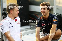 (L to R): Kevin Magnussen (DEN) McLaren Test Driver with Antonio Felix da Costa (POR) Red Bull Racing Test Driver. 31.10.2013. Formula 1 World Championship, Rd 17, Abu Dhabi Grand Prix, Yas Marina Circuit, Abu Dhabi, Preparation Day.