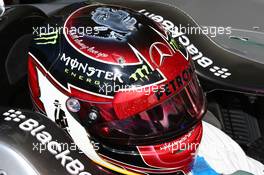 The Michael Jackson themed helmet of Lewis Hamilton (GBR) Mercedes AMG F1 W04. 15.11.2013. Formula 1 World Championship, Rd 18, United States Grand Prix, Austin, Texas, USA, Practice Day.