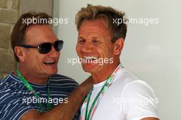 Gordon Ramsey (GBR) Celebrity Chef (Right). 17.11.2013. Formula 1 World Championship, Rd 18, United States Grand Prix, Austin, Texas, USA, Race Day.