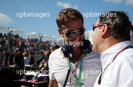 Gerard Butler (GBR), Actor and Nigel Mansell (GBR). 17.11.2013. Formula 1 World Championship, Rd 18, United States Grand Prix, Austin, Texas, USA, Race Day.