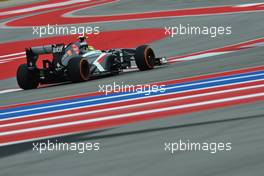 Esteban Gutierrez (MEX) Sauber C32. 16.11.2013. Formula 1 World Championship, Rd 18, United States Grand Prix, Austin, Texas, USA, Qualifying Day.