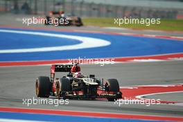 Heikki Kovalainen (FIN) Lotus F1 E21 leads team mate Romain Grosjean (FRA) Lotus F1 E21. 16.11.2013. Formula 1 World Championship, Rd 18, United States Grand Prix, Austin, Texas, USA, Qualifying Day.