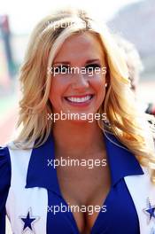 Dallas Cowboys Cheerleader. 17.11.2013. Formula 1 World Championship, Rd 18, United States Grand Prix, Austin, Texas, USA, Race Day.
