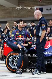 (L to R): Mark Webber (AUS) Red Bull Racing and Adrian Newey (GBR) Red Bull Racing Chief Technical Officer at a team photograph. 17.11.2013. Formula 1 World Championship, Rd 18, United States Grand Prix, Austin, Texas, USA, Race Day.