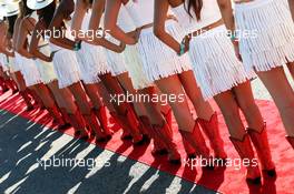 Grid girls on the drivers parade. 17.11.2013. Formula 1 World Championship, Rd 18, United States Grand Prix, Austin, Texas, USA, Race Day.