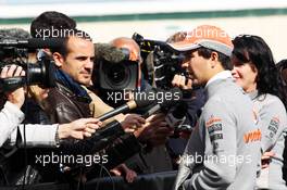 Sergio Perez (MEX) McLaren with the media. 14.11.2013. Formula 1 World Championship, Rd 18, United States Grand Prix, Austin, Texas, USA, Preparation Day.