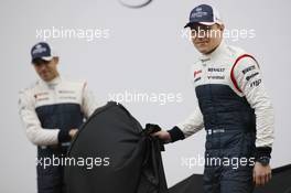 Valtteri Bottas (FIN) Williams (Right) and team mate Pastor Maldonado (VEN) Williams unveil the new Williams FW35. 19.02.2013. Williams FW35 Launch, Barcelona, Spain.