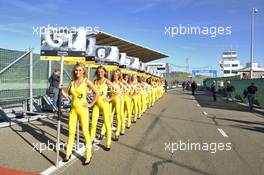 grid girls waiting in line 28.09.2013. FIA F3 European Championship 2013, Round 8, Race 1, Circuit Park Zandvoort, Netherlands