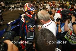 Daniil Kvyat (RUS) MW Arden is celebrating the victory of 2013 Gp3 Championship with Helmut Marko (AUT) Red Bull 02.11.2013. GP3 Series, Rd 8, Yas Marina Circuit, Abu Dhabi, UAE, Saturday.