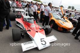 A McLaren M23. 12.07.2013. Goodwood Festival of Speed, Goodwood, England.