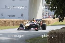 Sebastien Buemi (SUI) Red Bull Racing and Scuderia Toro Rosso Reserve Driver. 13.07.2013. Goodwood Festival of Speed, Goodwood, England.