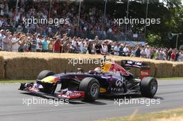 Sebastien Buemi (SUI) Red Bull Racing and Scuderia Toro Rosso Reserve Driver. 14.07.2013. Goodwood Festival of Speed, Goodwood, England.