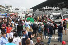 13.07.2013 Nürburgring, Germany, Fans on the grid, Round 5