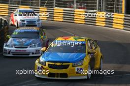 Qualifying, Ng Kin Veng (MAC) Chevrolet Cruze LT, CHINA DRAGON RACING 15.11.2013. World Touring Car Championship, Rounds 23 and 24, Macau, China.