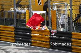 Race 2, Red flag 17.11.2013. World Touring Car Championship, Rounds 23 and 24, Macau, China.