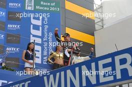 Race 2, the podium: winner Robert Huff (GBR) SEAT Leon WTCC, ALL-INKL.COM Munnich Motorsport  17.11.2013. World Touring Car Championship, Rounds 23 and 24, Macau, China.