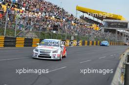 Race1, Tom Chilton (GBR) Chevrolet Cruze 1.6 T, RML 17.11.2013. World Touring Car Championship, Rounds 23 and 24, Macau, China.