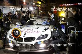 Pitstop, Jens Klingmann (GER), Dominik Baumann (AUT), Claudia Hürtgen (GER), Martin Tomcyk (GER) #20 Schubert Motorsport BMW Z4 GT3 22.06.2014. ADAC Zurich 24 Hours, Nurburgring, Race, Germany