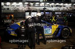 Pitstop, Stefan Mücke, Darren Turner, Pedro Lamy #7 Aston Martin Racing Aston Martin Vantage GT3 22.06.2014. ADAC Zurich 24 Hours, Nurburgring, Race, Germany