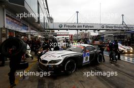 Pitstop, Dirk Werner(GER), Dirk Müller(GER), Lucas Luhr(GER), Alexander Sims (GBR) #19 Schubert Motorsport BMW Z4 GT3 19.06.2014. ADAC Zurich 24 Hours, Nurburgring, Germany