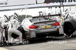 Pitstop, Joey Hand (USA) BMW Team RBM BMW M4 DTM 16.05.2014, Motorsport Arena, Oschersleben, Friday.