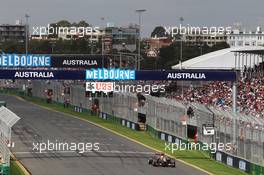 Romain Grosjean (FRA) Lotus F1 E22. 15.03.2014. Formula 1 World Championship, Rd 1, Australian Grand Prix, Albert Park, Melbourne, Australia, Qualifying Day.